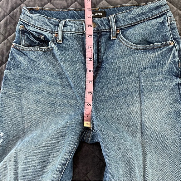 Express jeans 70s Flare Women 2 R Distressed Bell Bottom Raw Released Hem C - Picture 6 of 7